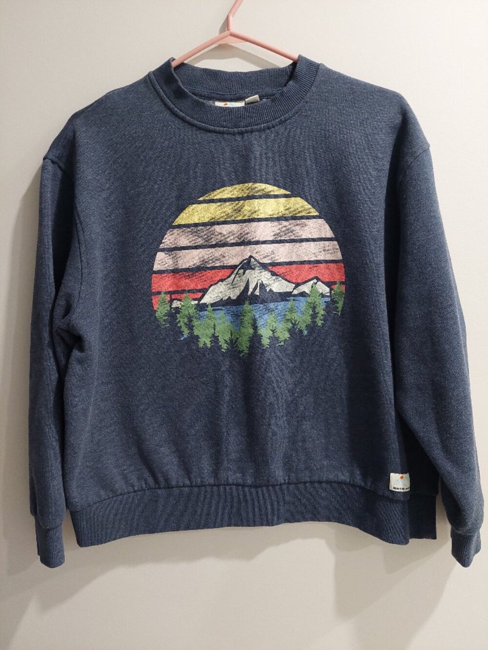 Women's Navy Graphic Mountain Sweatshirt